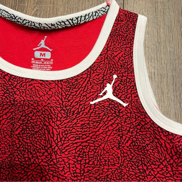 Jordan Tank Top Size medium (10-12 years old) - Picture 5 of 5